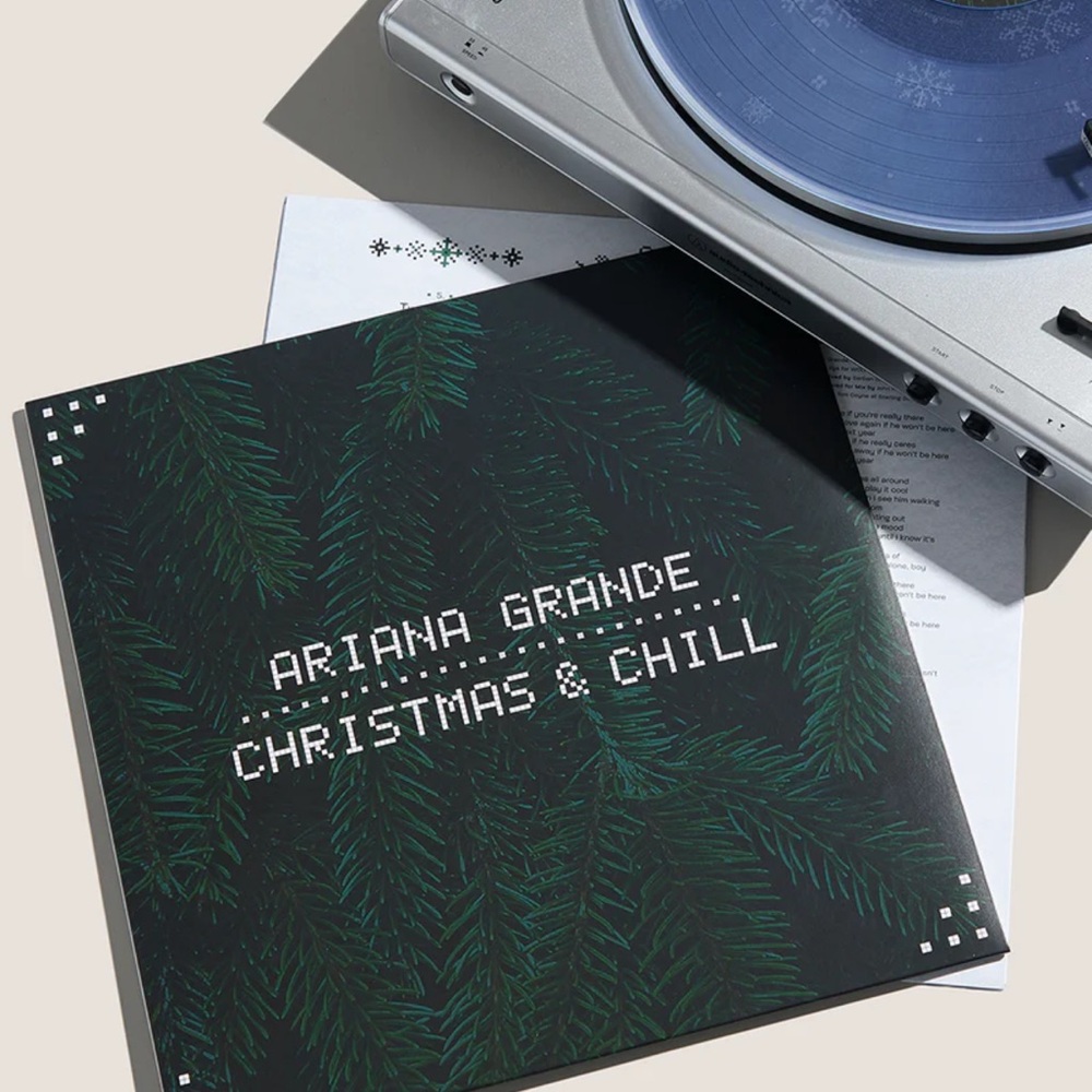 Ariana Grande Christmas & Chill Limited Edition Clear Vinyl Sold Out - Picture 5 of 6